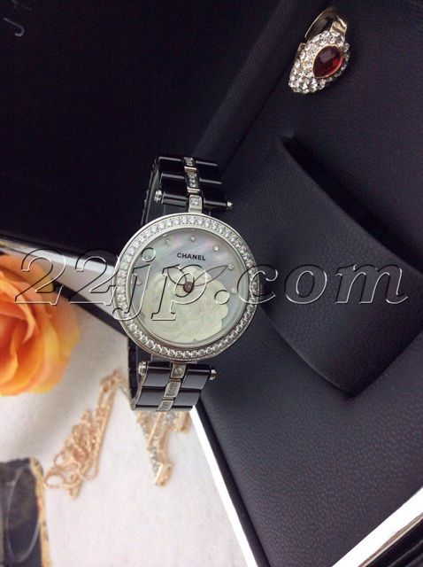 シャネル時計側面デザイン